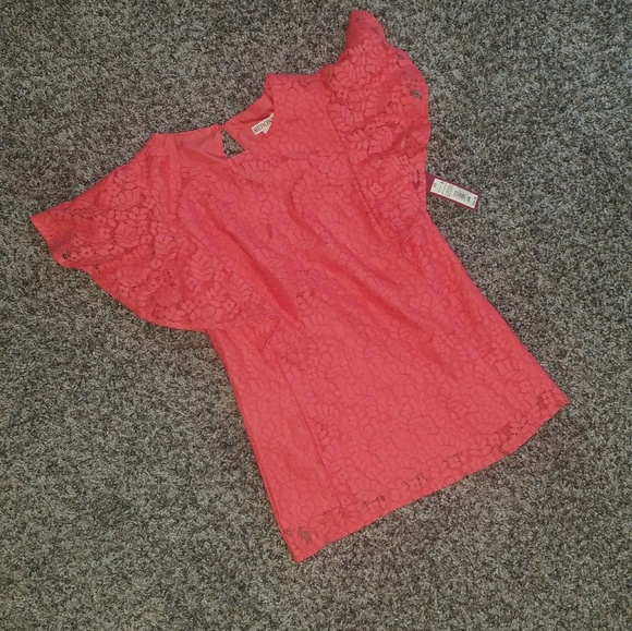 Top - Picture 1 of 1